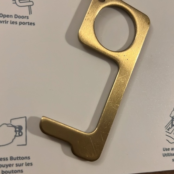 Gold-plated No touch tool keyring - Picture 2 of 3